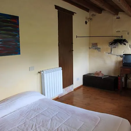 Hétvégi ház Al Borgo Di Pina *